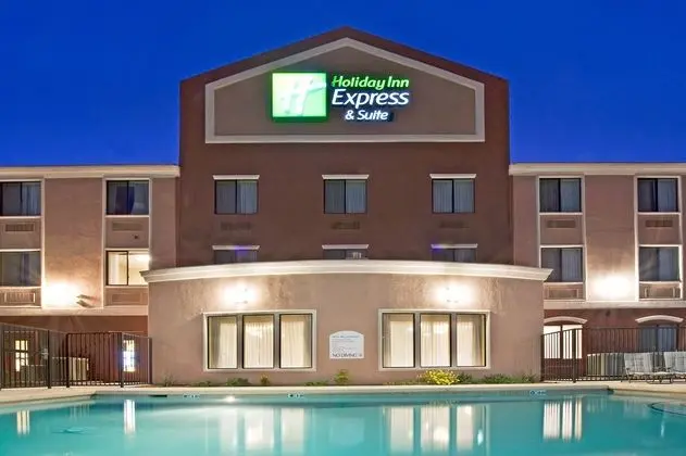 Holiday Inn Express and Suites Willcox - Havuz