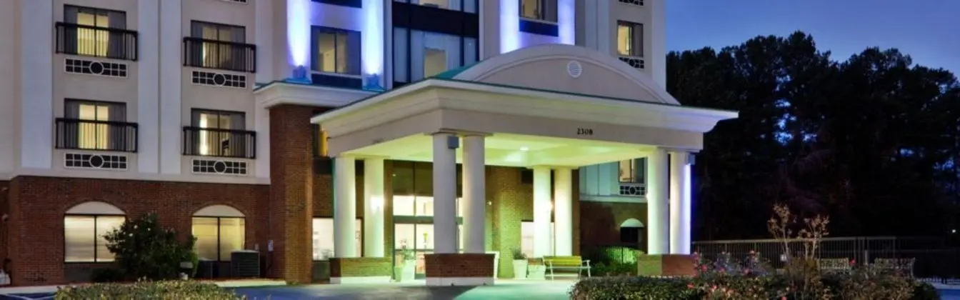 Holiday Inn Express & Suites Wilson - Downtown