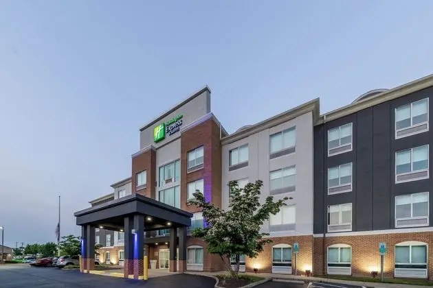 Holiday Inn Express Hotel & Suites Woodbridge - Dış Mekan