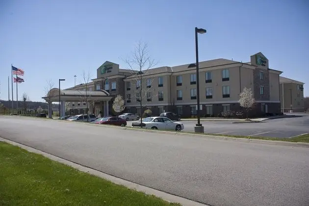 Holiday Inn Express and Suites Youngstown West Aus - Dış Mekan