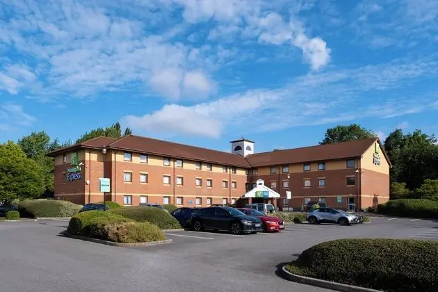 Holiday Inn Express Taunton M5, Jct. 25, an IHG Hotel - Dış Mekan