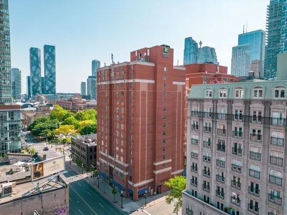 Holiday Inn Express Toronto Downtown - Dış Mekan