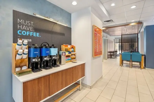 Holiday Inn Express Toronto Downtown - Lobi
