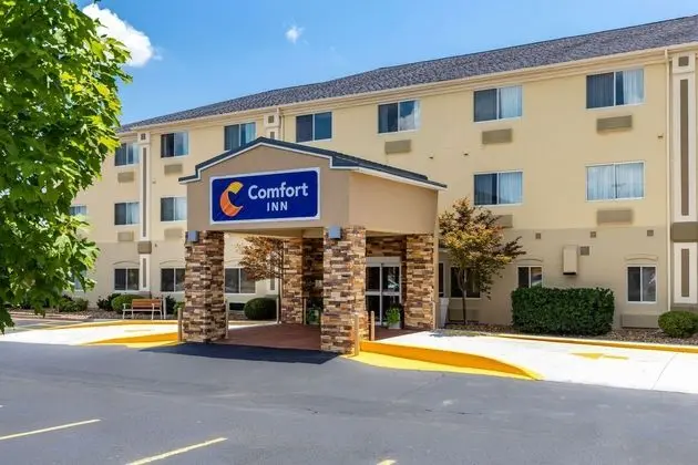 Holiday Inn Express Tulsa - Woodland Hills