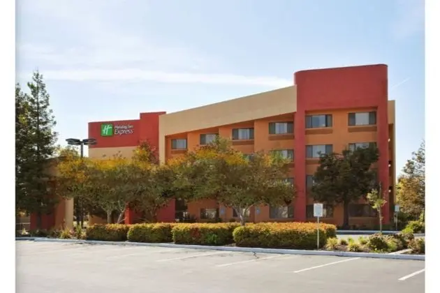 Holiday Inn Express Union City