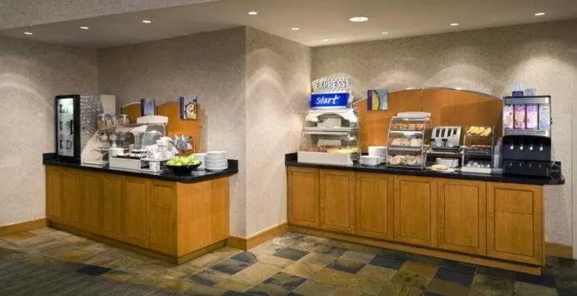 Holiday Inn Express Vancouver Airport-Richmond