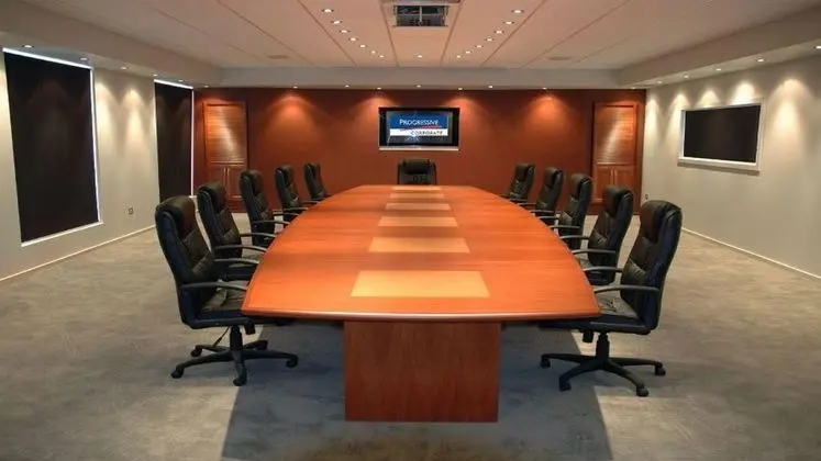 Holiday Inn Express Versailles - İş / Konferans