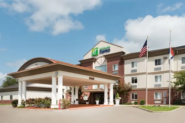 Holiday Inn Express Warrenton