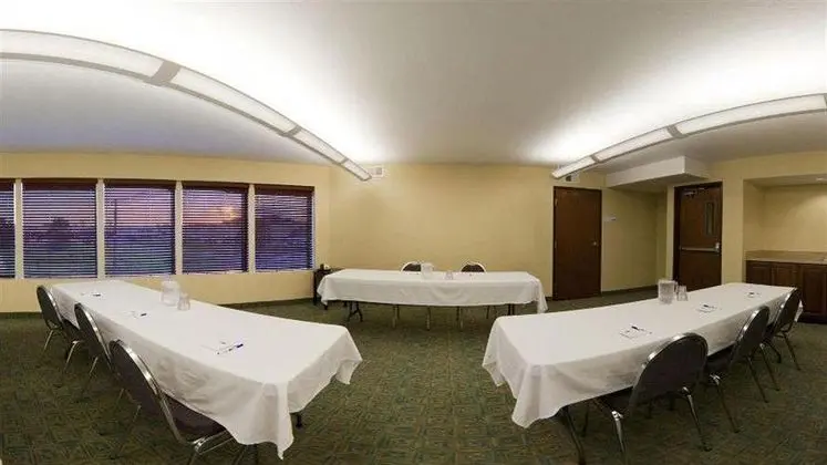 Holiday Inn Express Waterloo Cedar Falls