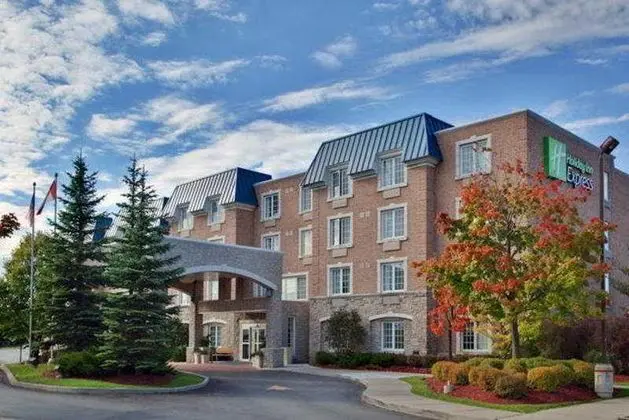 Holiday Inn Express Whitby Oshawa