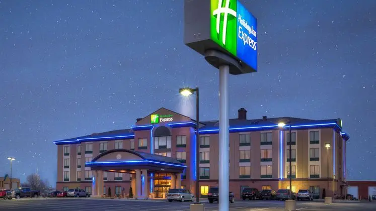 Holiday Inn Express Wichita South