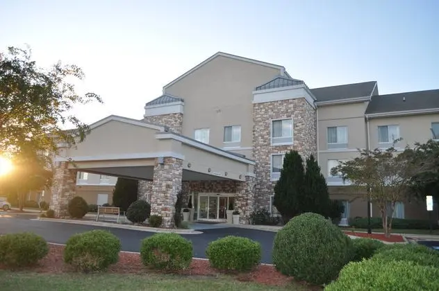 Holiday Inn Express Williamston