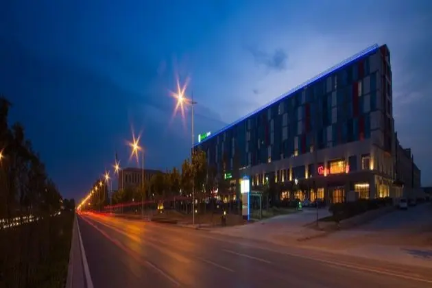 Holiday Inn Express Zhengzhou Airport