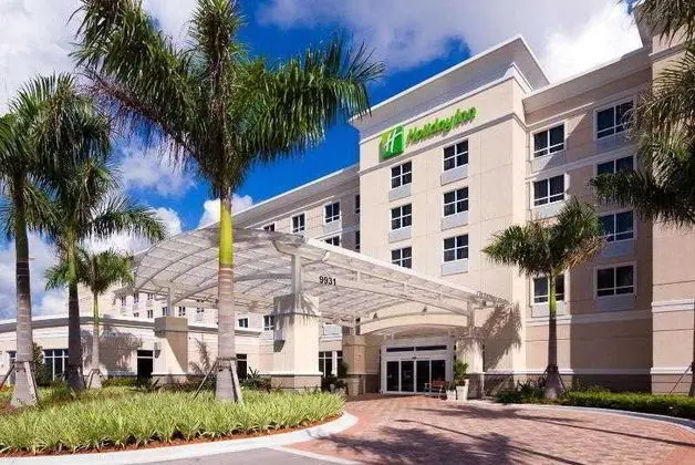 Holiday Inn Fort Myers Airport @ Town Center