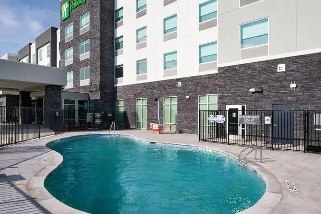 Holiday Inn Fort Worth - Alliance, an IHG Hotel - Havuz