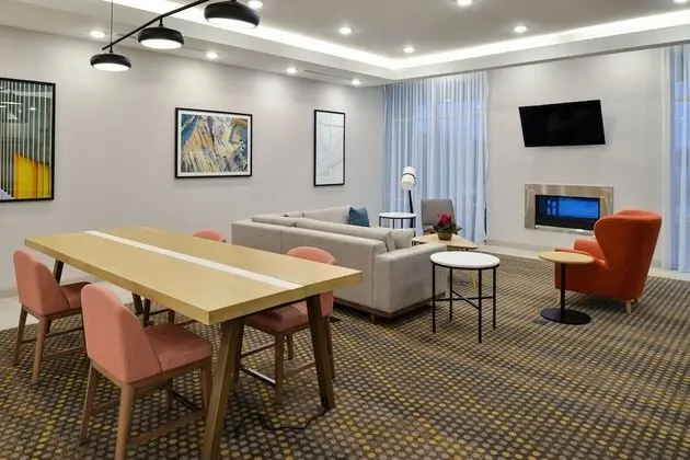 Holiday Inn Fort Worth - Alliance, an IHG Hotel - Lobi