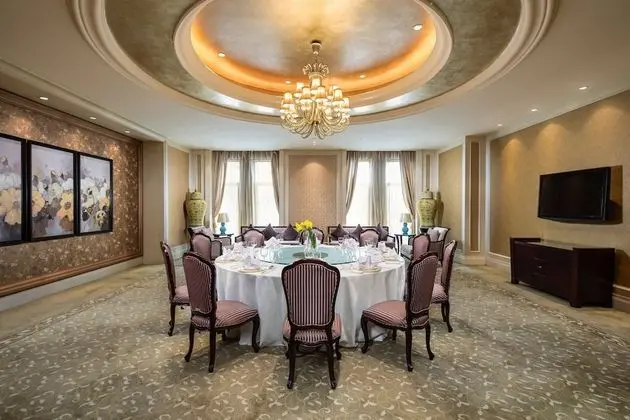 Holiday Inn Fuzhou New Port, an IHG Hotel - Yerinde Yemek