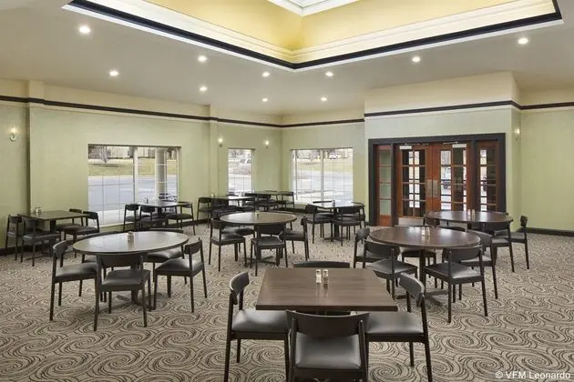 Holiday Inn Gand Rapids - Airport - Yeme / İçme