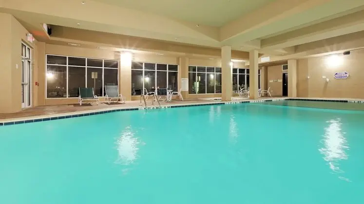 Holiday Inn Garland, an IHG Hotel - Havuz
