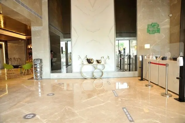 Holiday Inn Gurugram Sector 90, an IHG Hotel - Lobi