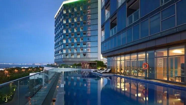 Holiday Inn Haikou West Coast, an IHG Hotel - Havuz