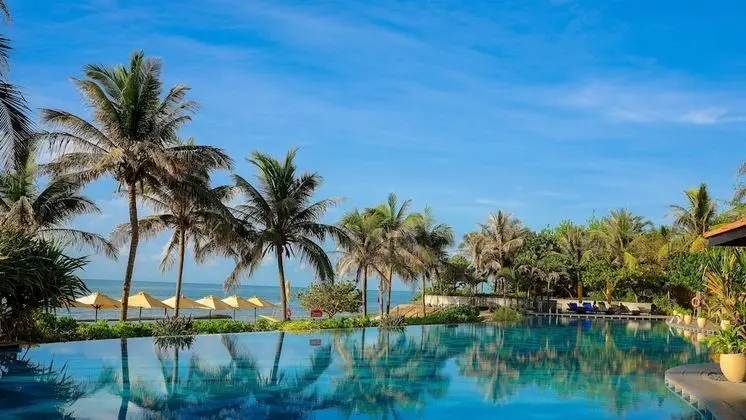 Holiday Inn Resort Ho Tram Beach, an IHG Hotel - Plaj
