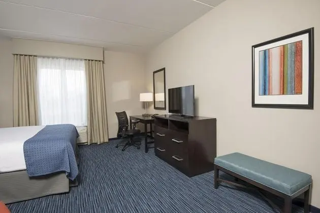 Holiday Inn Indianapolis Airport