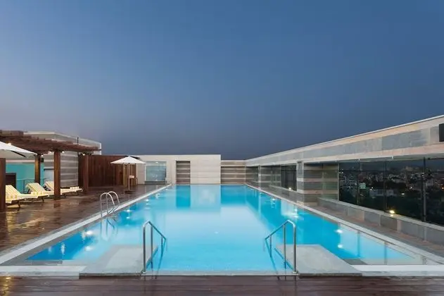 Holiday Inn Jaipur City Centre, an IHG Hotel - Havuz