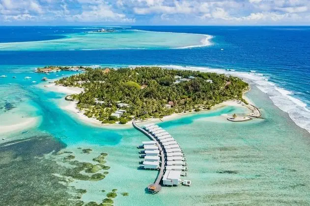 Holiday Inn Resort Kandooma Maldives, an IHG Hotel