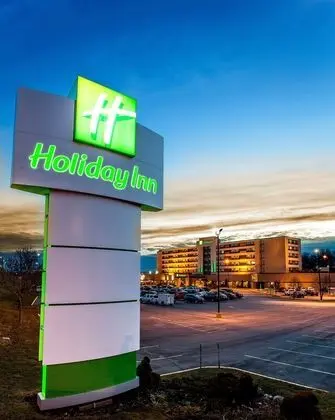 Holiday Inn Laval Montreal - Dış Mekan