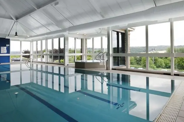 Holiday Inn Leeds - Brighouse - Havuz
