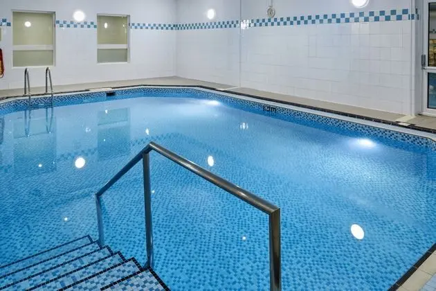 Holiday Inn Leeds Garforth - Havuz
