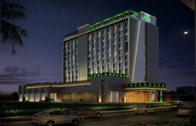 Holiday Inn Lucknow Airport, an IHG Hotel