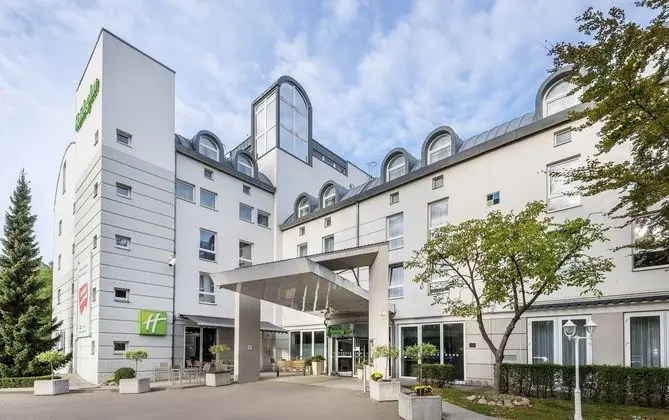 Holiday Inn Luebeck - Dış Mekan