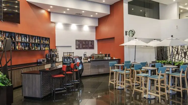 Holiday Inn Mexico Dali Aeropuerto - Bar