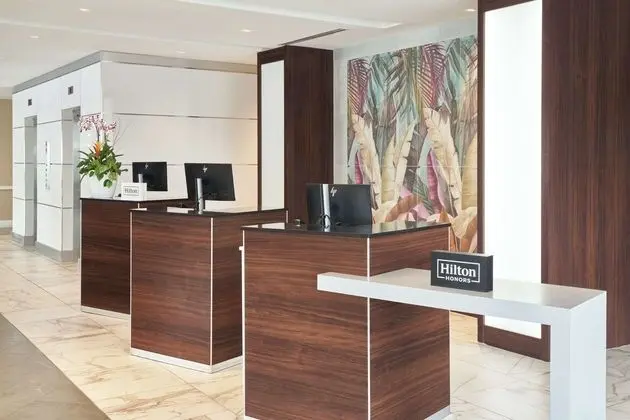 HOLIDAY INN MIAMI 79TH STREET - Lobi