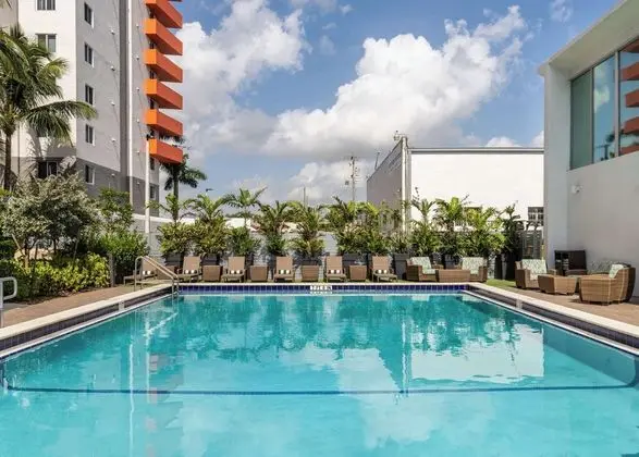 HOLIDAY INN MIAMI 79TH STREET - Öne Çıkan Resim