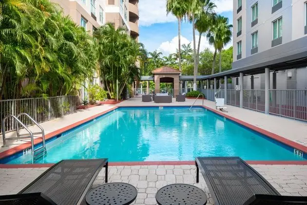 Holiday Inn Miami-Airport West Doral - Havuz