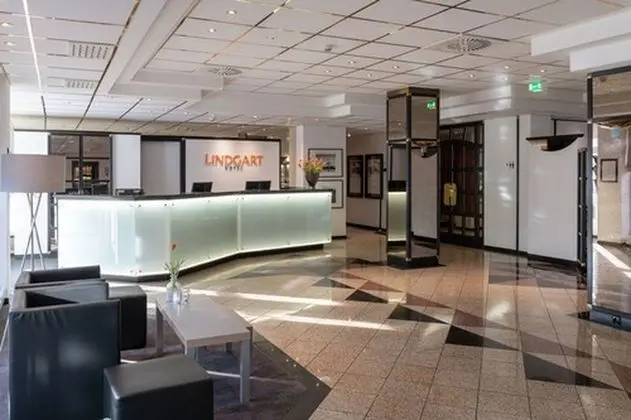 Holiday Inn Minden - Lobi