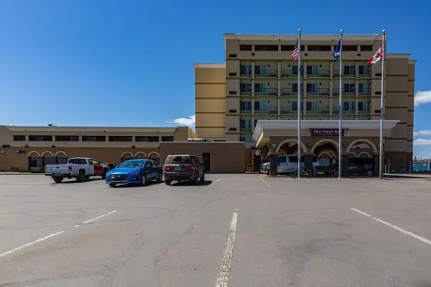Holiday Inn Minot (Riverside)