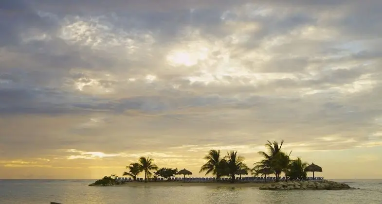 Holiday Inn Resort Montego Bay All-Inclusive - Dış Mekan