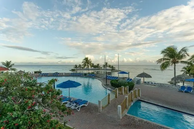 Holiday Inn Resort Montego Bay All-Inclusive - Havuz