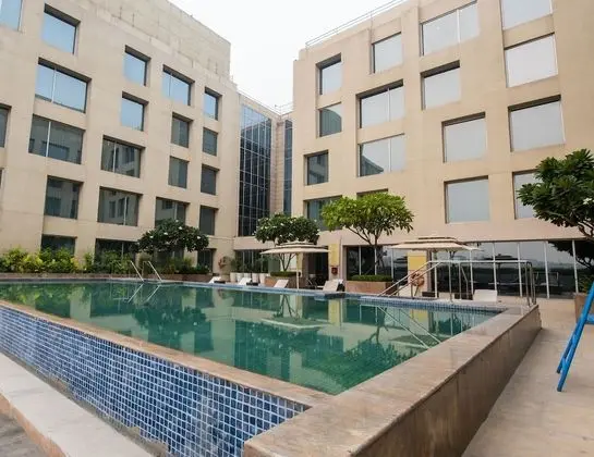 Holiday Inn New Delhi International Airport, an IHG Hotel - Havuz