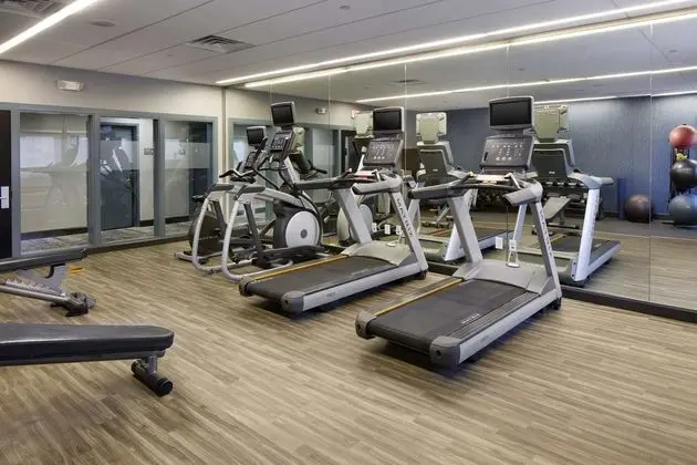 Holiday Inn Newark Airport - Fitness