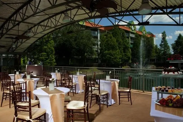 Holiday Inn Resort Orlando Suites Waterpark - Yeme / İçme