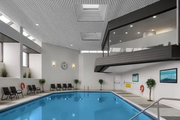 Holiday Inn Ottawa East - Havuz