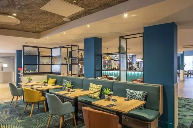 Holiday Inn Oxford, an IHG Hotel - Yerinde Yemek