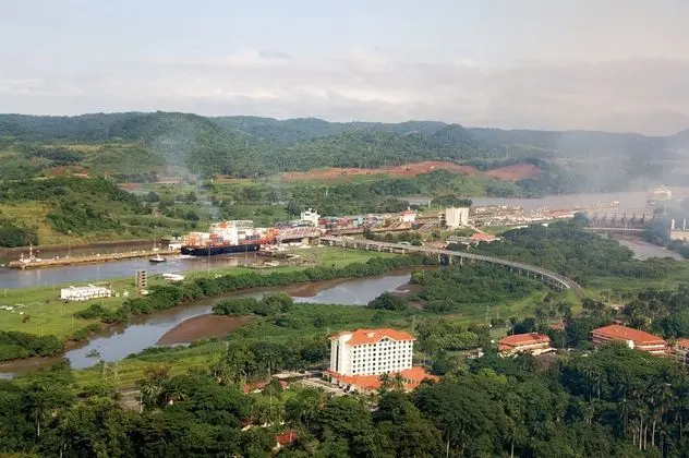 Holiday Inn at the Panama Canal - Dış Mekan