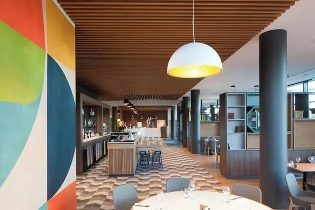 Holiday Inn Paris CDG Airport, an IHG Hotel - Yerinde Yemek