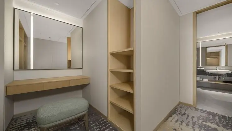 Holiday Inn Qinhuangdao Haigang, an IHG Hotel - İç Mekan